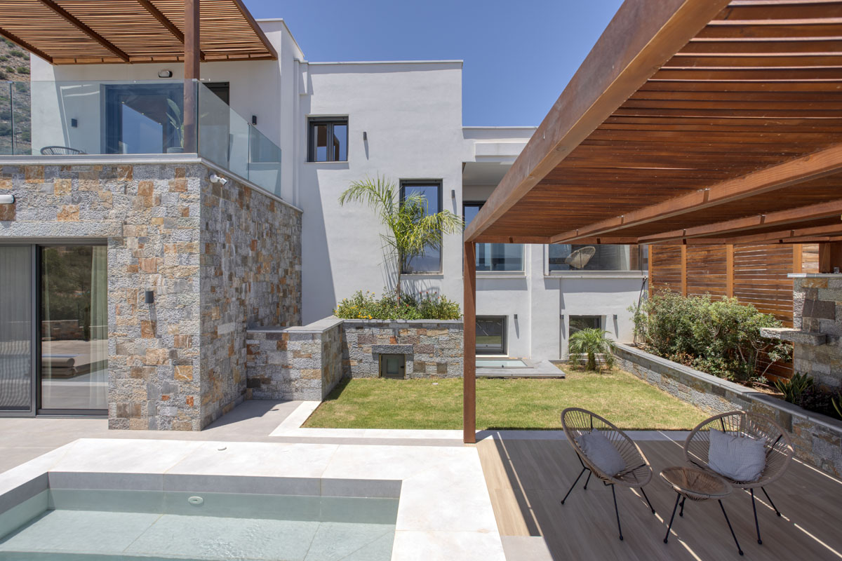 Zeus Luxury Villas